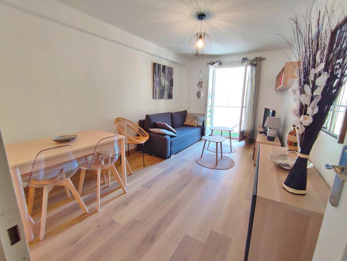 Chez Dominique, T2, Centre Ville, Vue Montagne, Wifi, 4 Personnes Bagneres-de-Luchon Екстер'єр фото